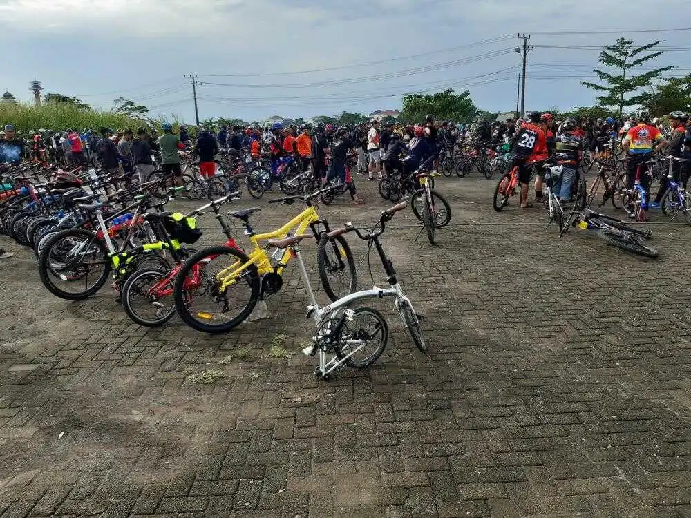 Komunitas sepeda di Makassar, sepeda lipat, sepeda gunung, mtb, dan road bike.